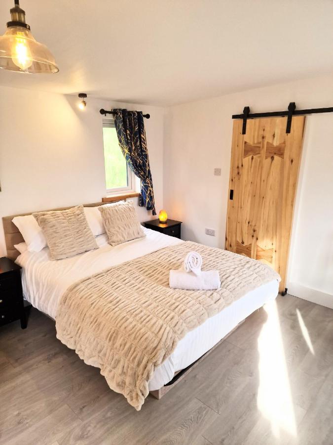 Kaoglen Lodge - Fawn Pod - Hot Tub - Dogs - Pitlochry - Luxury Blairgowrie and Rattray Exteriör bild