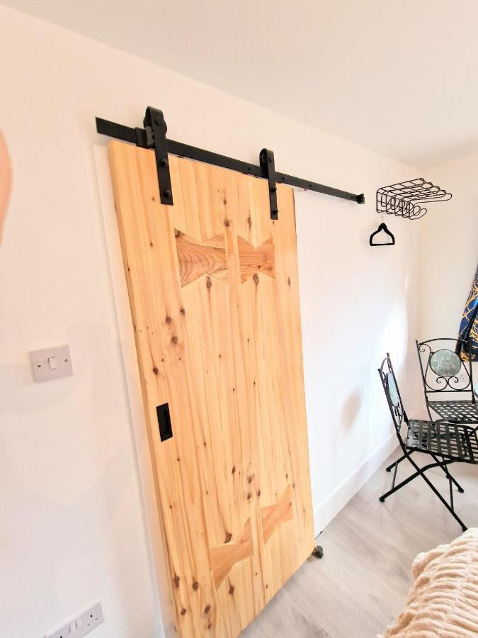 Kaoglen Lodge - Fawn Pod - Hot Tub - Dogs - Pitlochry - Luxury Blairgowrie and Rattray Exteriör bild