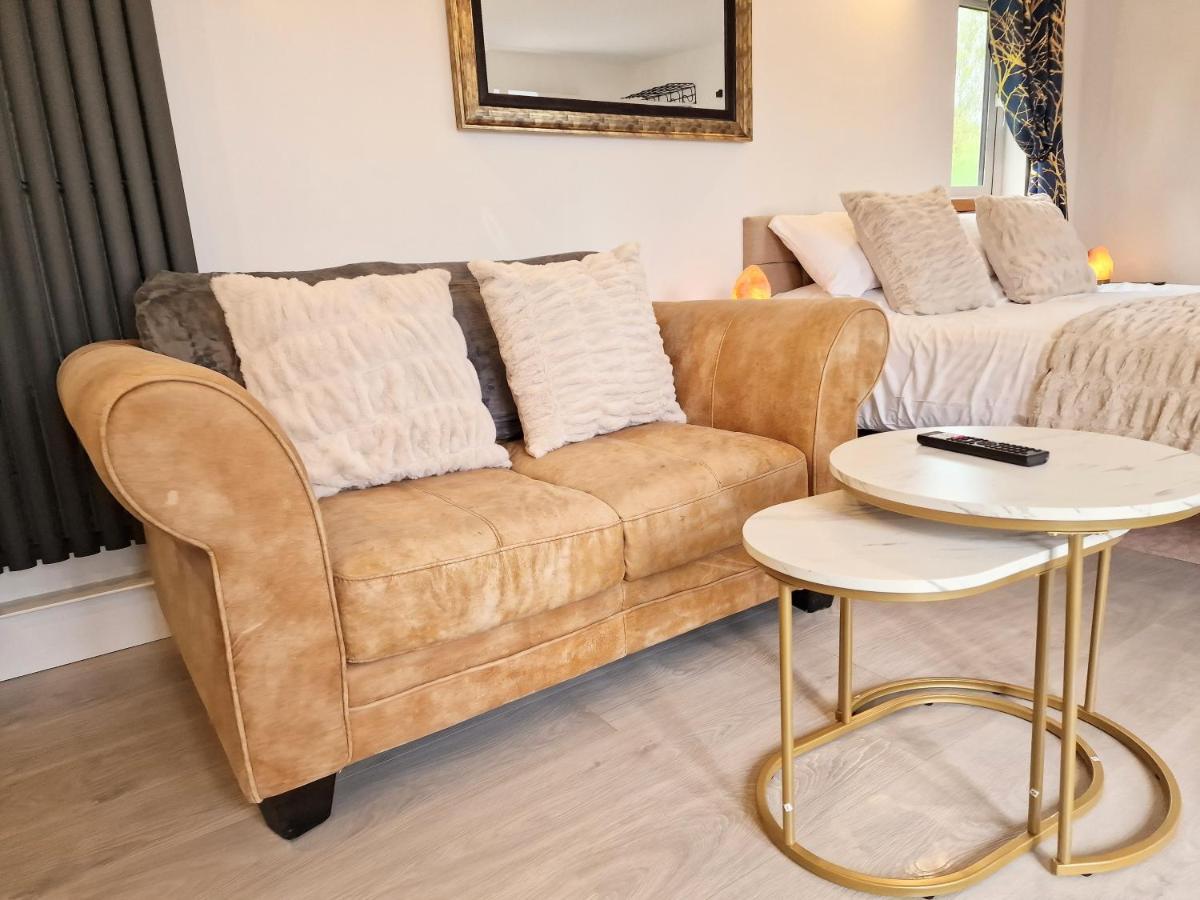 Kaoglen Lodge - Fawn Pod - Hot Tub - Dogs - Pitlochry - Luxury Blairgowrie and Rattray Exteriör bild