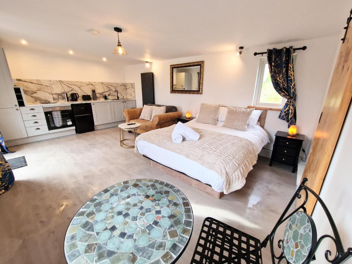 Kaoglen Lodge - Fawn Pod - Hot Tub - Dogs - Pitlochry - Luxury Blairgowrie and Rattray Exteriör bild